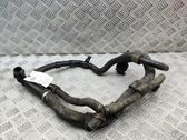 Tuyau de liquide de refroidissement moteur