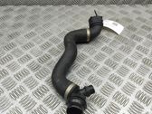 Tuyau de liquide de refroidissement moteur