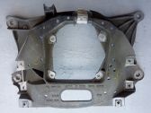 Gearbox mounting bracket