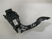 Accelerator throttle pedal