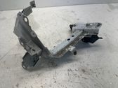 Fender mounting bracket