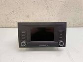 Radio / CD-Player / DVD-Player / Navigation