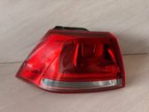 Задний фонарь в кузове