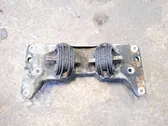 Gearbox mounting bracket