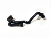 Tuyau de liquide de refroidissement moteur