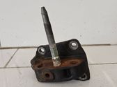 Engine mounting bracket