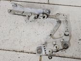 Engine bonnet/hood hinges