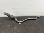 Tuyau de liquide de refroidissement moteur