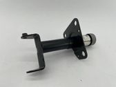 Front bumper mounting bracket
