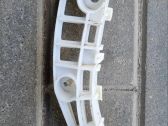 Front bumper mounting bracket