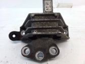 Engine mount bracket