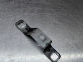 Fender mounting bracket