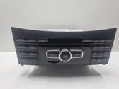 Panel / Radioodtwarzacz CD/DVD/GPS