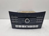 Radio / CD-Player / DVD-Player / Navigation
