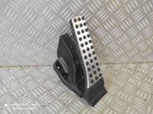 Accelerator throttle pedal