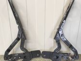 Engine bonnet/hood hinges