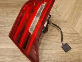 Tailgate rear/tail lights