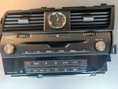 Radio / CD-Player / DVD-Player / Navigation