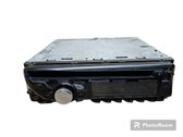 Radio / CD-Player / DVD-Player / Navigation
