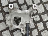 Engine mounting bracket