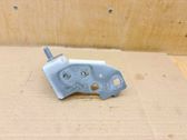 Fender mounting bracket