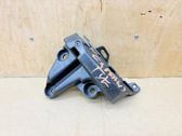 Rear bumper mounting bracket