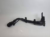 Tuyau de remplissage de réservoir de carburant