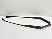 Windshield/front glass wiper blade