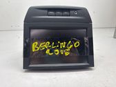 Radio/CD/DVD/GPS head unit