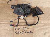 Etuoven sähköisen sivupeilin osa