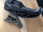Engine mount bracket