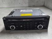 Radio / CD-Player / DVD-Player / Navigation