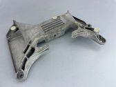Gearbox mounting bracket