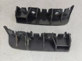 Rear bumper mounting bracket
