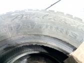 Neumáticos de invierno/nieve con tacos R13
