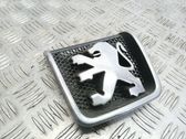 Manufacturer badge logo/emblem