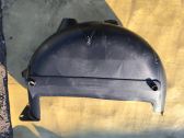 Rear arch fender liner splash guards