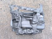 Front bumper mounting bracket