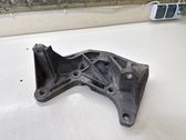 Gearbox mounting bracket