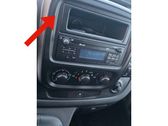 Moldura de la unidad delantera de radio/GPS