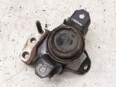 Engine mount vacuum valve