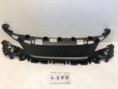 Front bumper mounting bracket