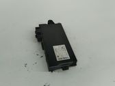 Oven keskuslukituksen ohjausyksikön moduuli