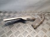 Engine bonnet/hood hinges