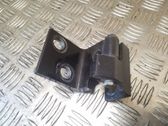 Bisagra inferior de la puerta trasera
