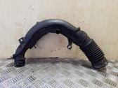 Turboahtimen ilmanoton letku