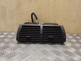 Grille d'aération centrale