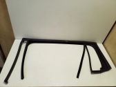 Rubber seal rear door window/glass