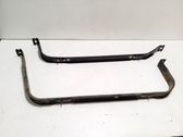 Fuel tank mounting bracket