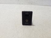 Enchufe conector entrada auxiliar